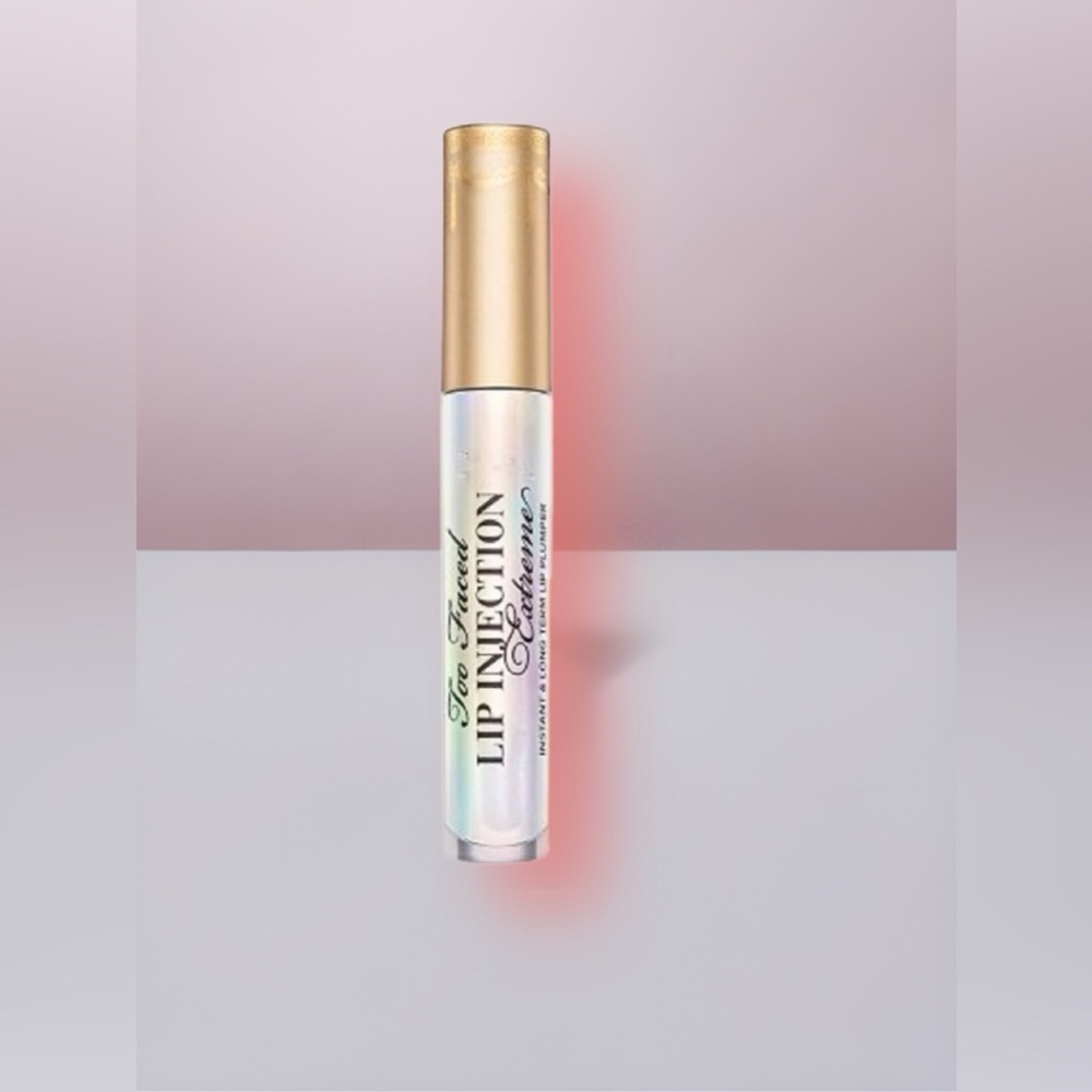New TOO FACED COSMETICS
Lip Injection Extreme Lip Plumper in Original  0.14 oz